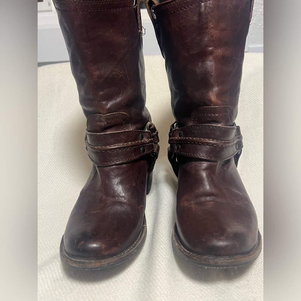 FRYE Women's Carmen Harness Short Boots Size 5.5 - Picture 3 of 5